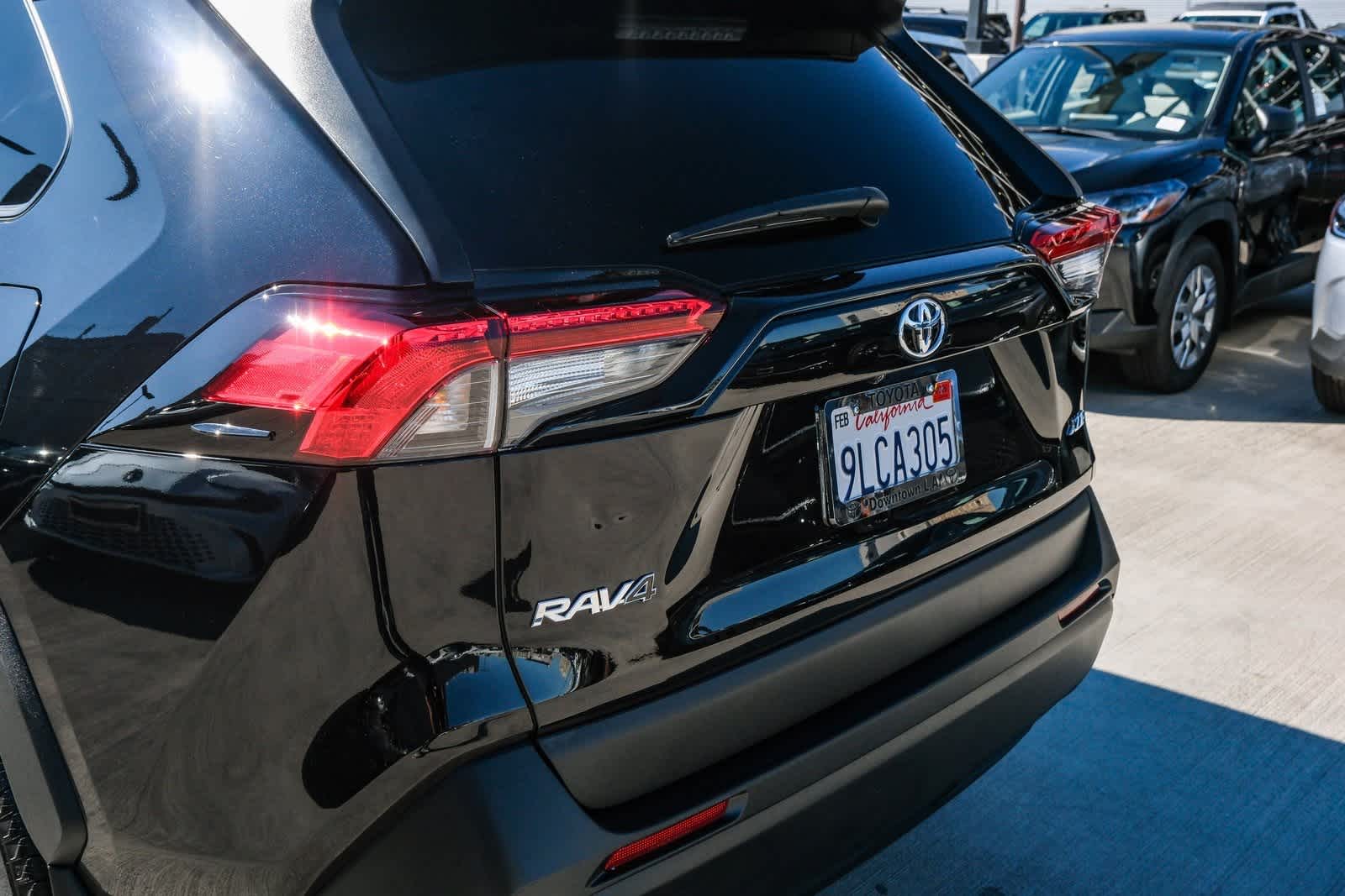 Thumbnail: 2024 Toyota RAV4 - 8