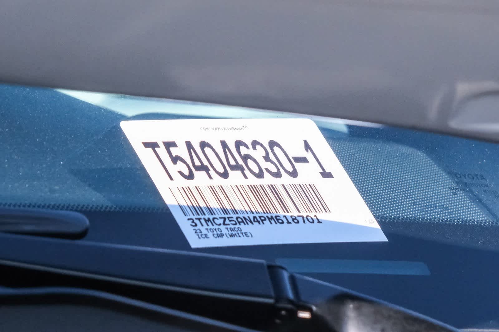Thumbnail: 2023 Toyota Tacoma - 27