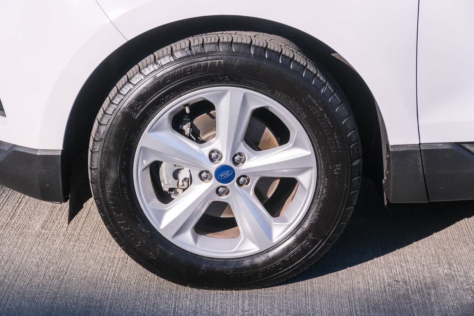 Thumbnail: 2020 Ford Edge - 9