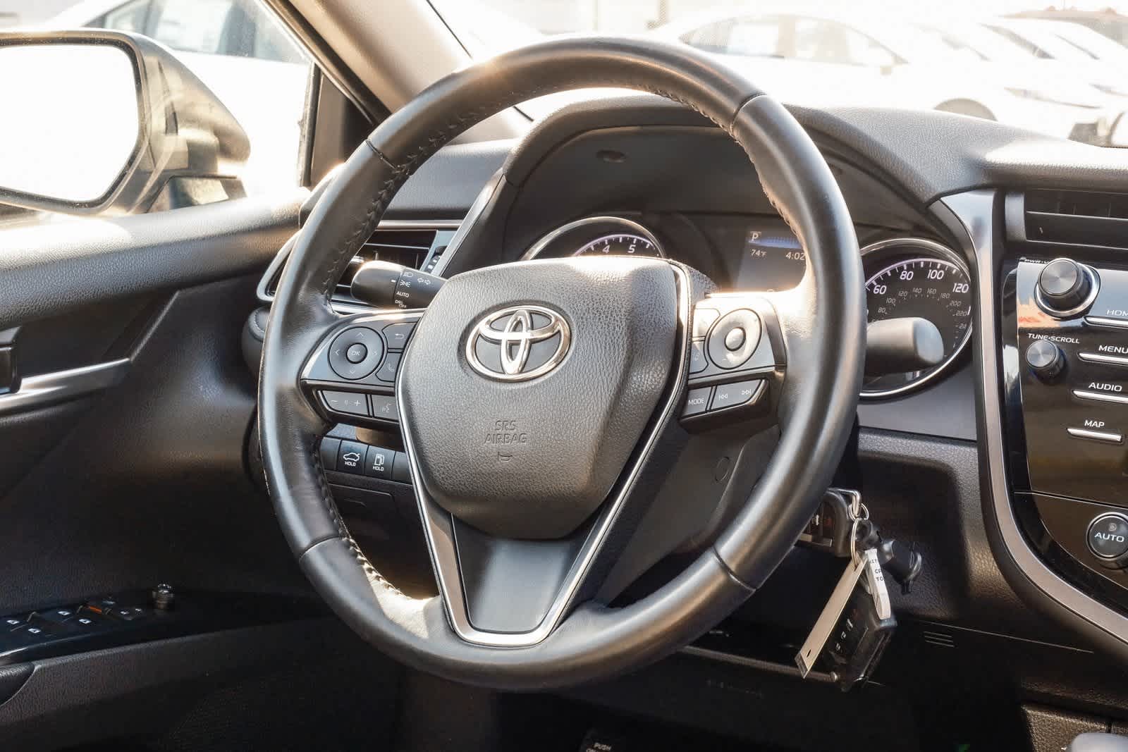 Thumbnail: 2019 Toyota Camry - 16