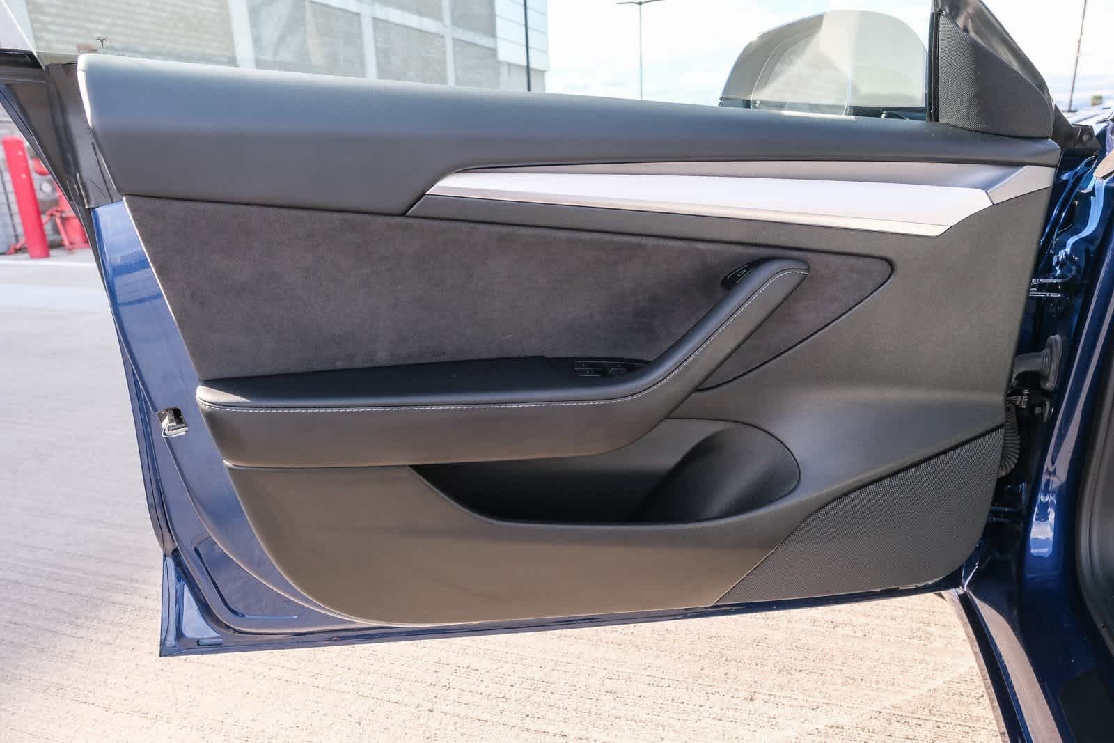 Thumbnail: 2021 Tesla Model 3 - 18