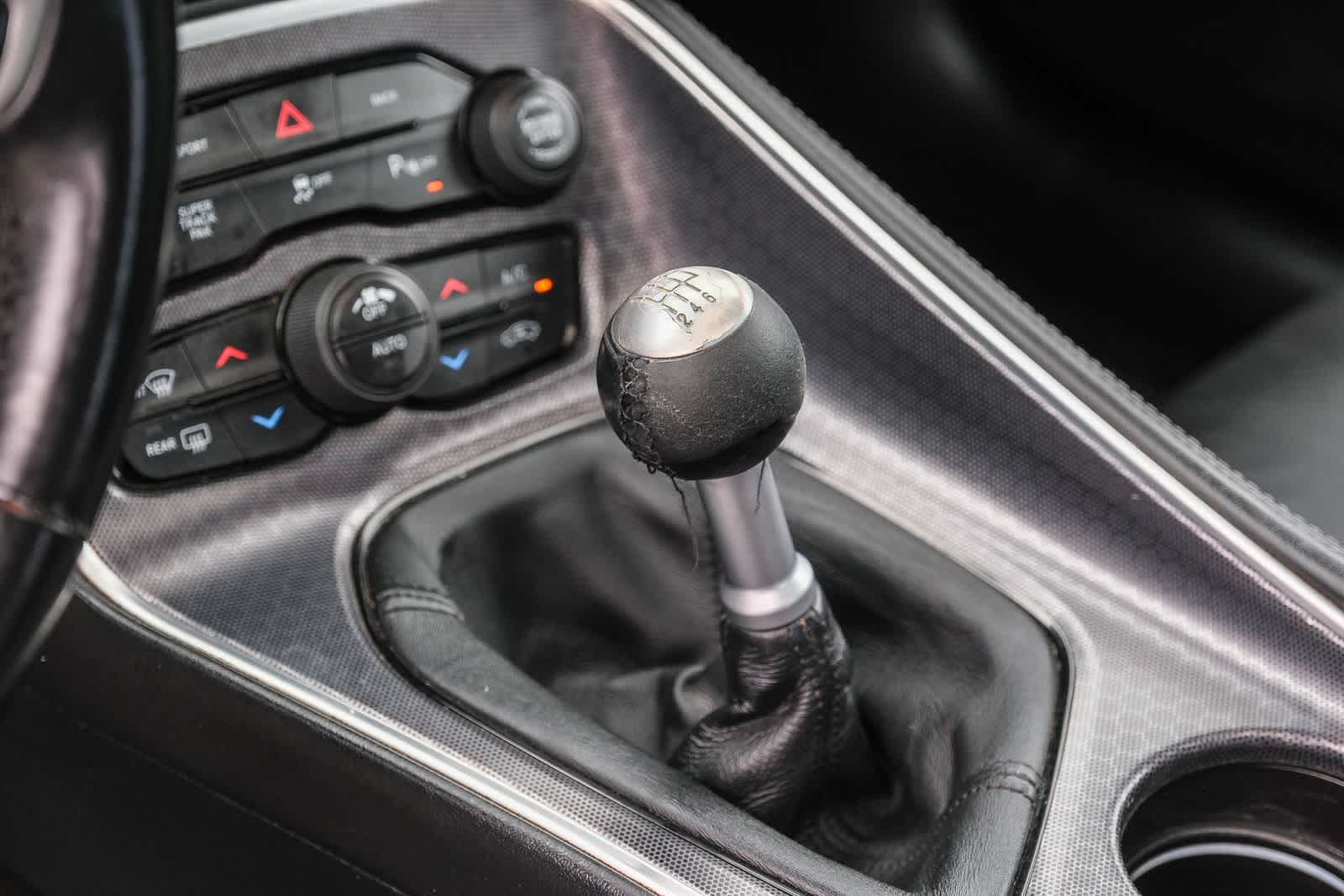 Thumbnail: 2016 Dodge Challenger - 17
