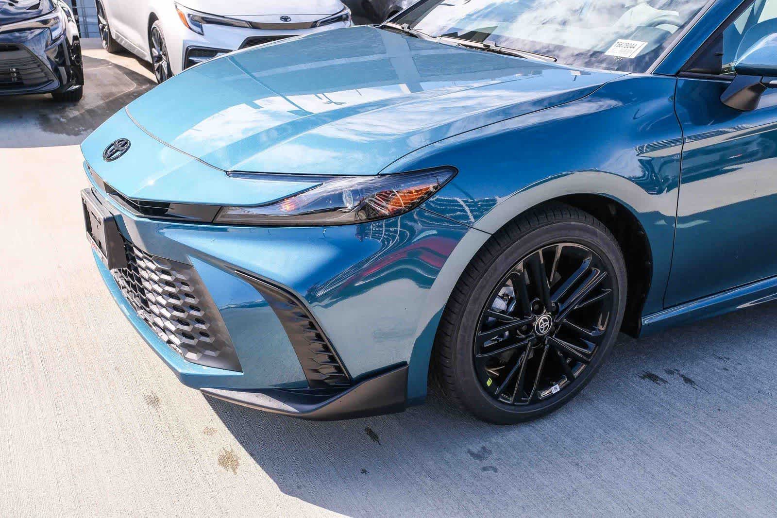 Thumbnail: 2026 Toyota Camry - 12