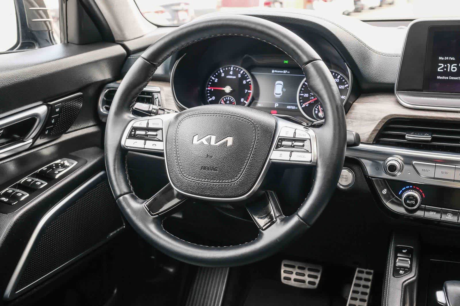 Thumbnail: 2022 Kia Telluride - 16