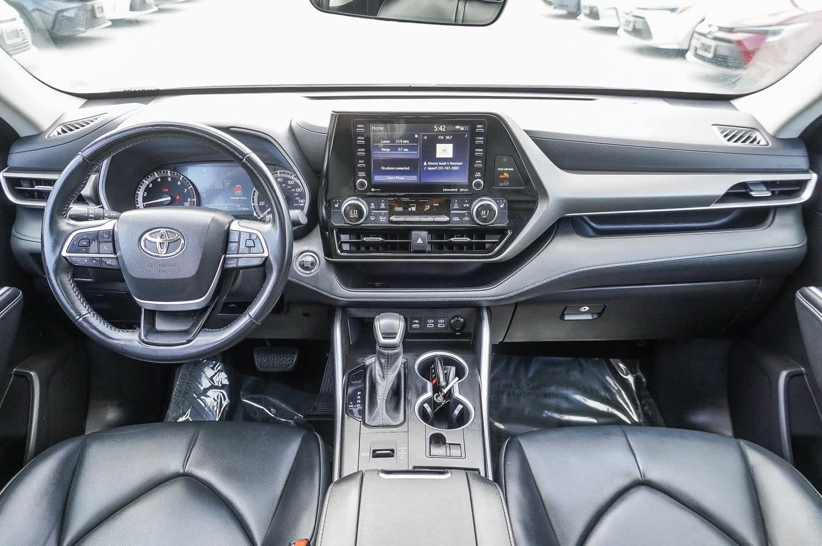 2022 Toyota Highlander XLE 13