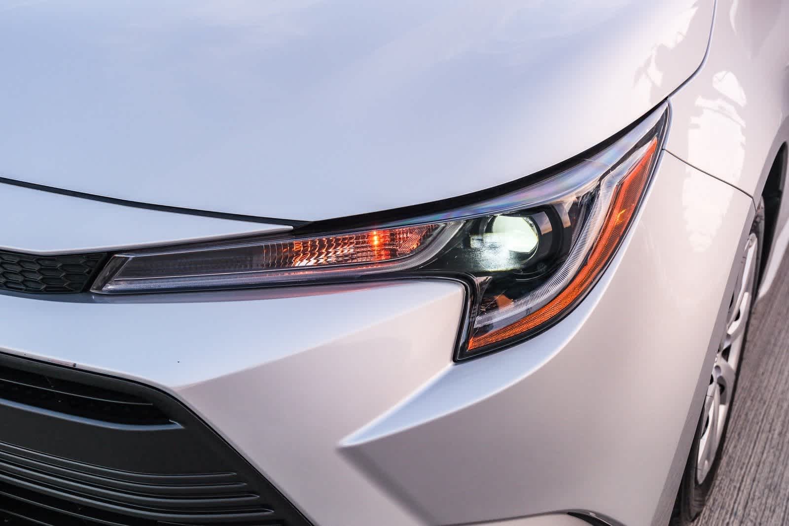 Thumbnail: 2025 Toyota Corolla - 11