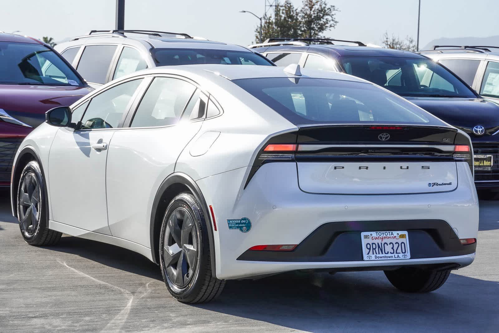 Thumbnail: 2024 Toyota Prius Prime - 6