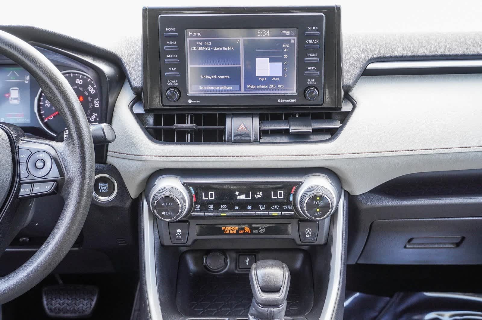 2021 Toyota RAV4 XLE 14