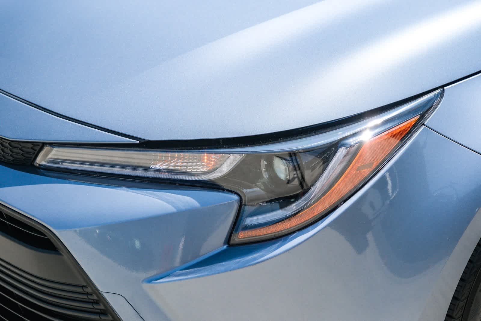 Thumbnail: 2023 Toyota Corolla - 11