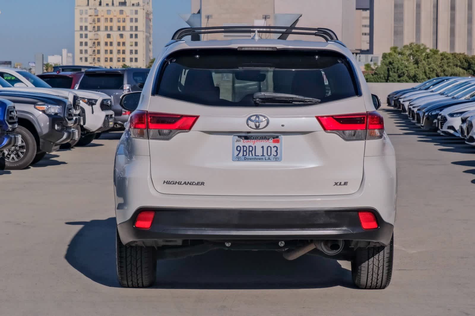 Thumbnail: 2019 Toyota Highlander - 8