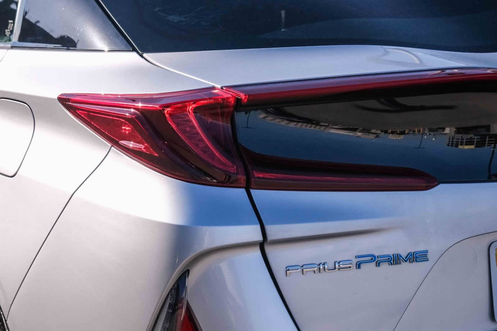 Thumbnail: 2020 Toyota Prius Prime - 7