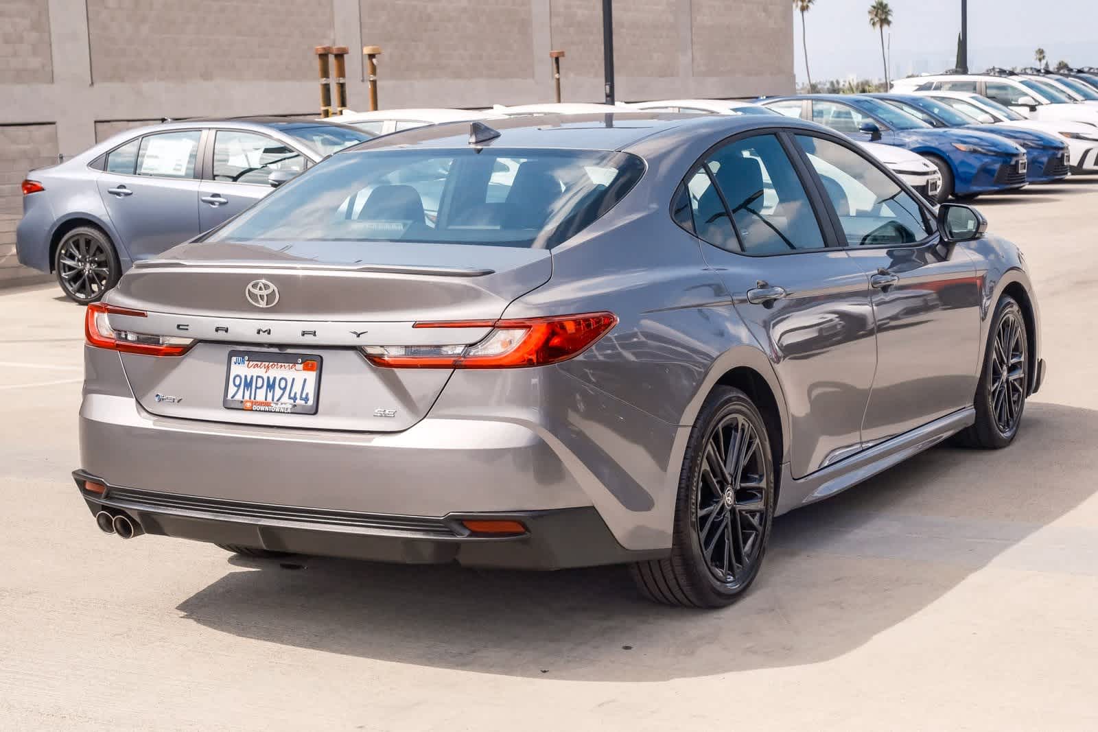 Thumbnail: 2025 Toyota Camry - 4