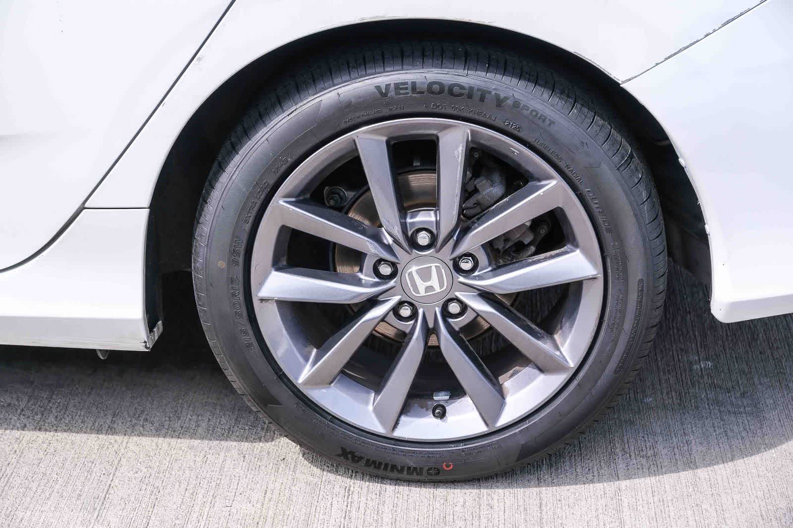 Thumbnail: 2019 Honda Civic - 8