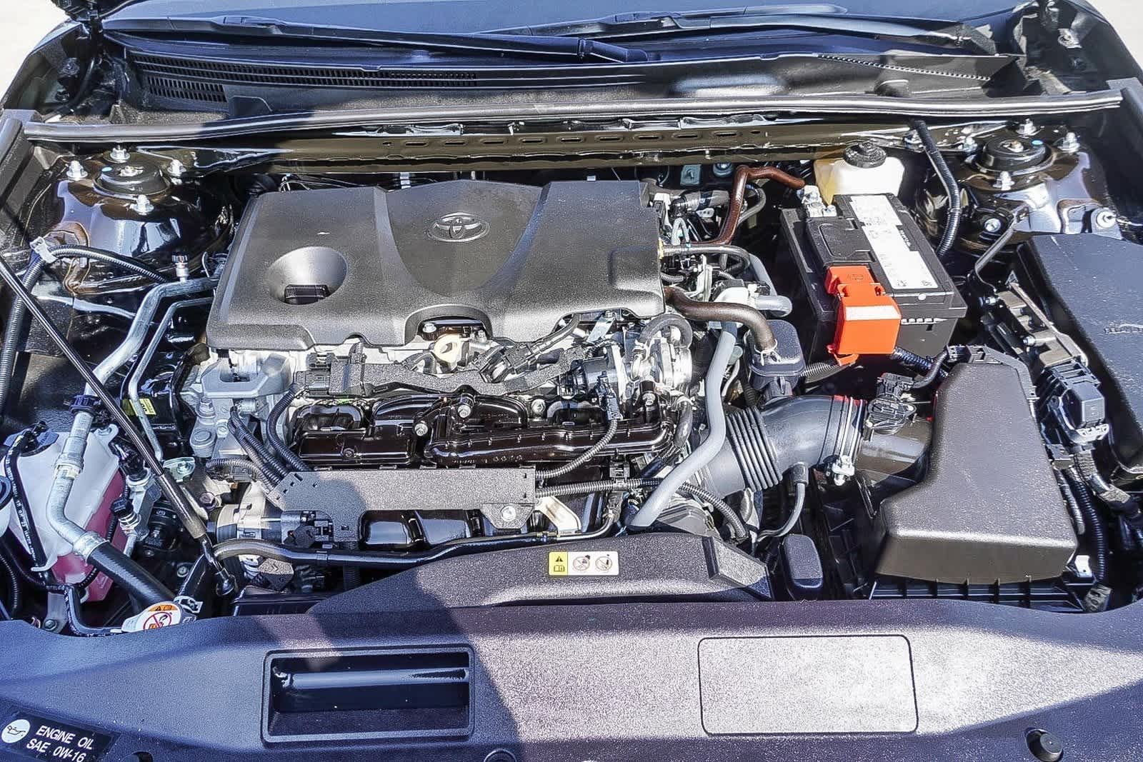 2024 Toyota Camry SE 27
