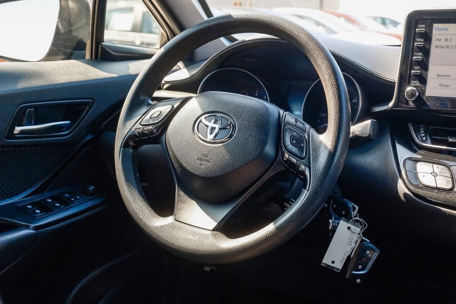 Thumbnail: 2019 Toyota C-HR - 16