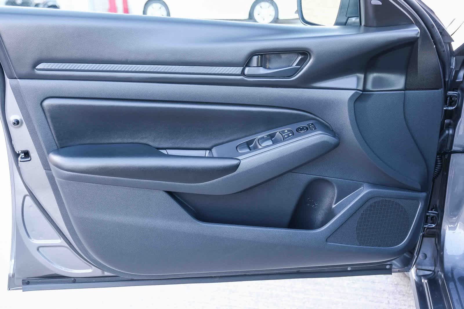 Thumbnail: 2025 Nissan Altima - 23