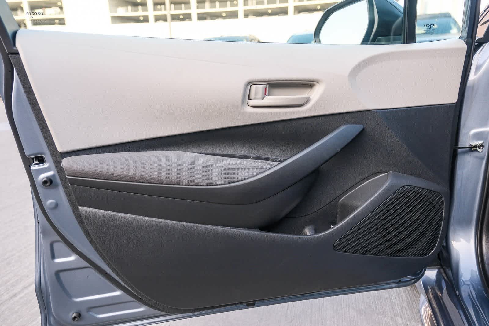 Thumbnail: 2025 Toyota Corolla - 24