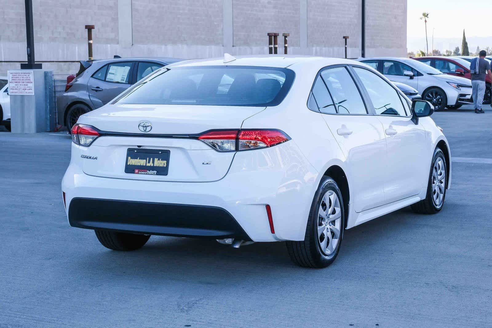 Thumbnail: 2025 Toyota Corolla - 4