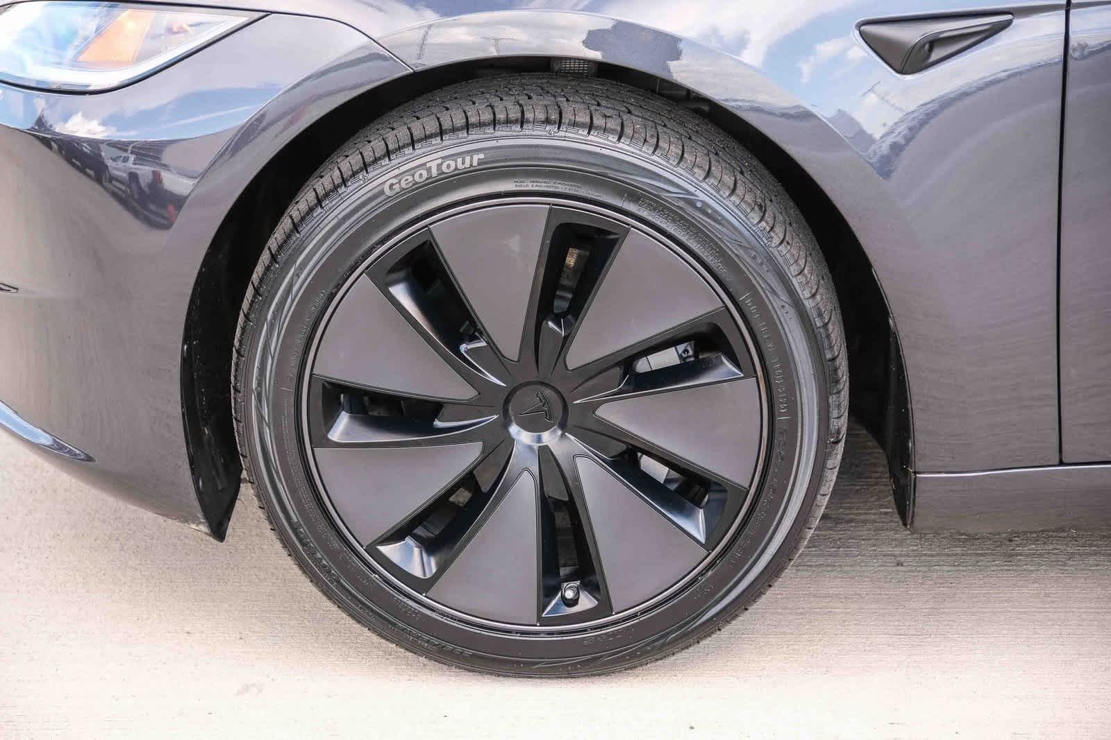 Thumbnail: 2025 Tesla Model 3 - 10