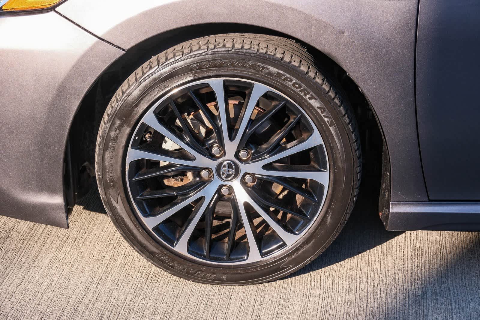 Thumbnail: 2019 Toyota Camry - 10