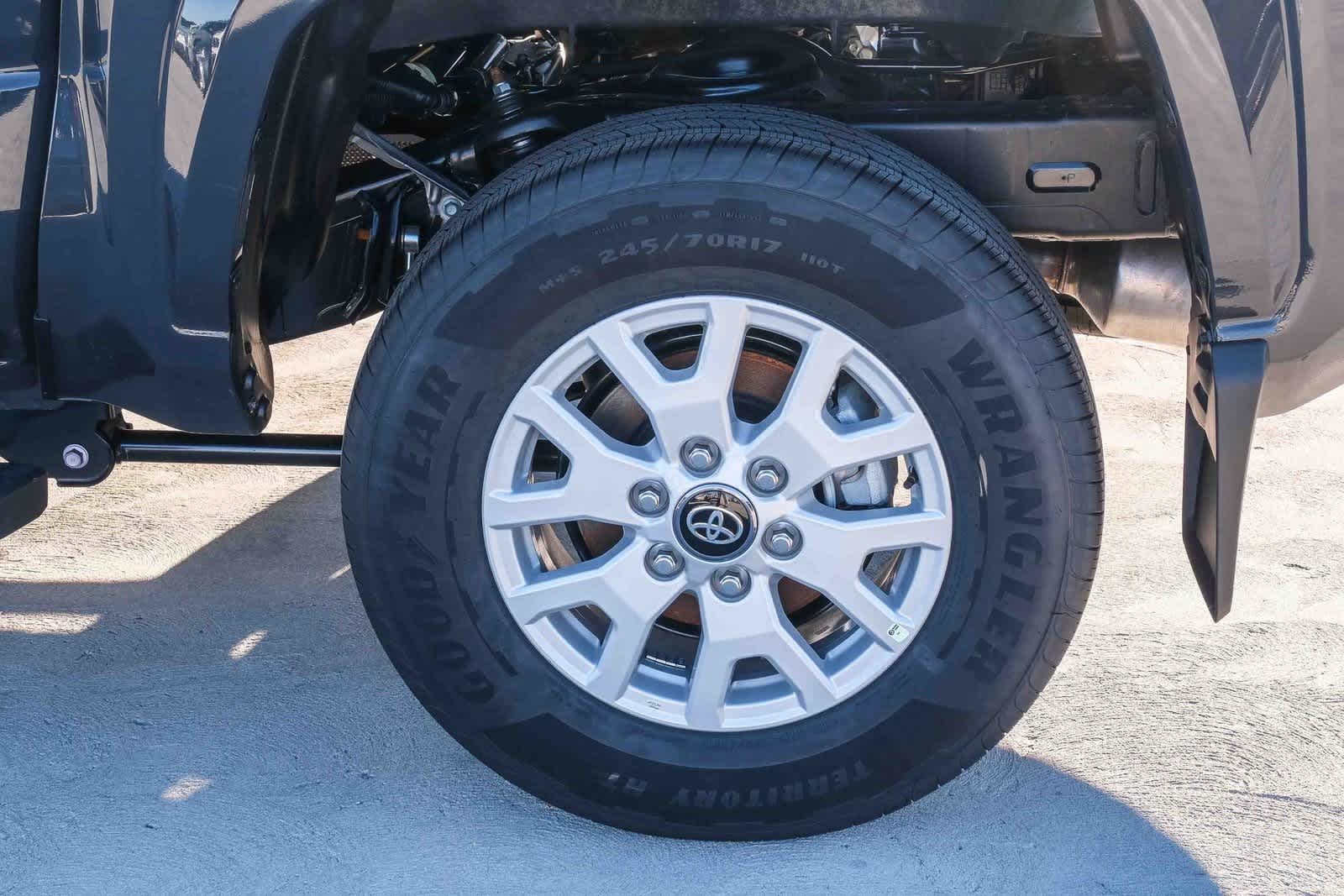 Thumbnail: 2025 Toyota Tacoma - 9