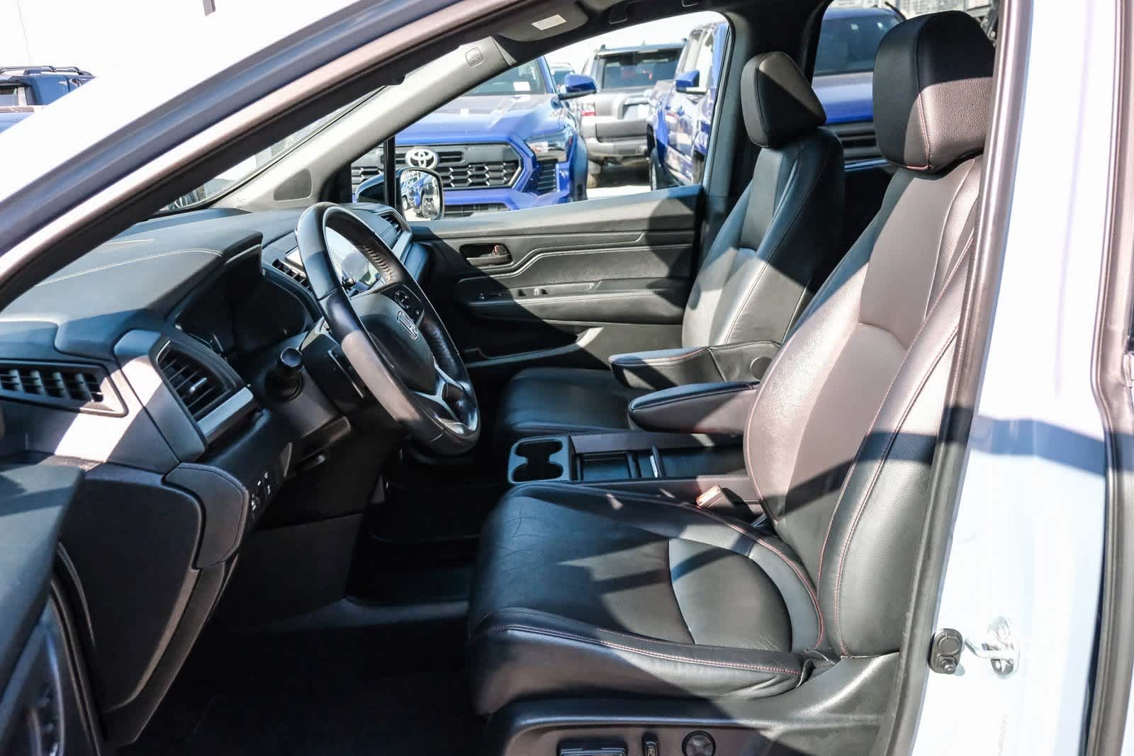 Thumbnail: 2023 Honda Odyssey - 20
