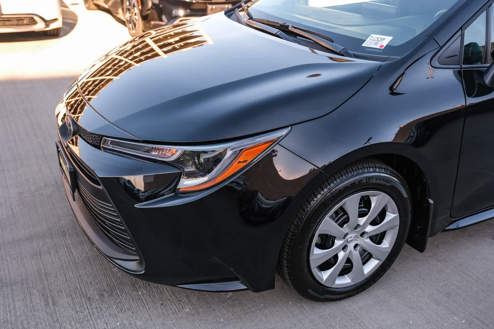 Thumbnail: 2025 Toyota Corolla - 12