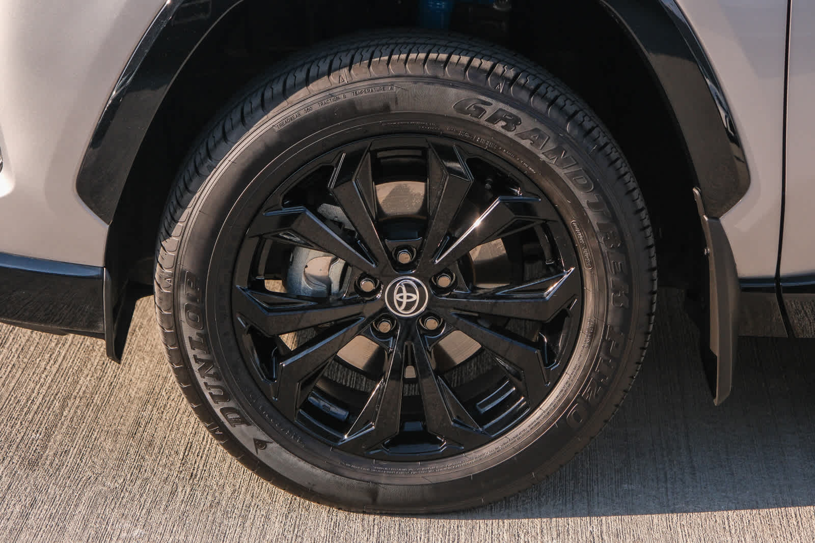 Thumbnail: 2023 Toyota RAV4 - 10