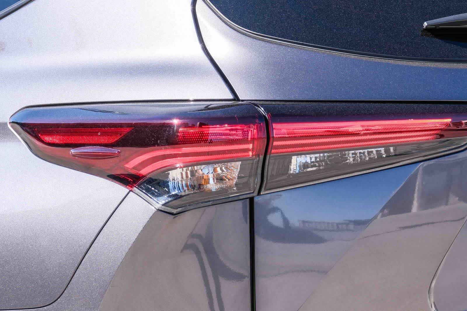 Thumbnail: 2025 Toyota Highlander - 7