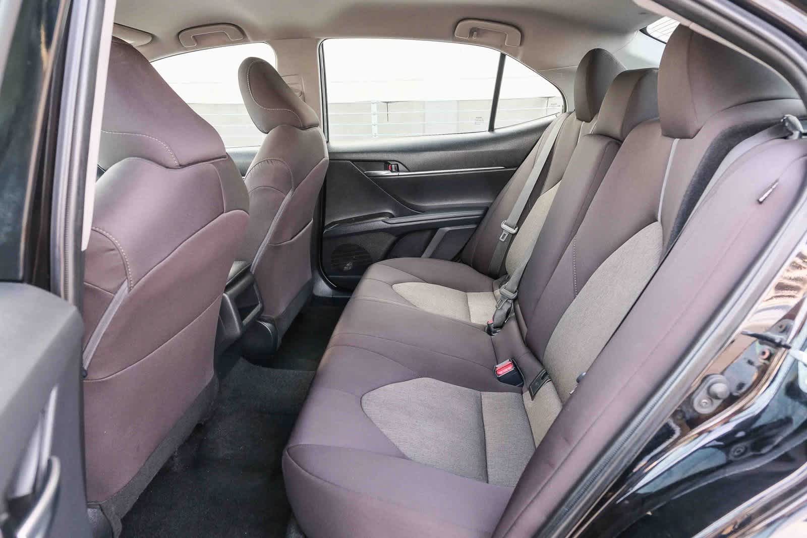 Thumbnail: 2022 Toyota Camry - 19