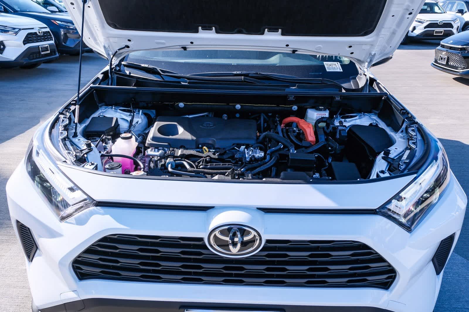 Thumbnail: 2025 Toyota RAV4 - 28