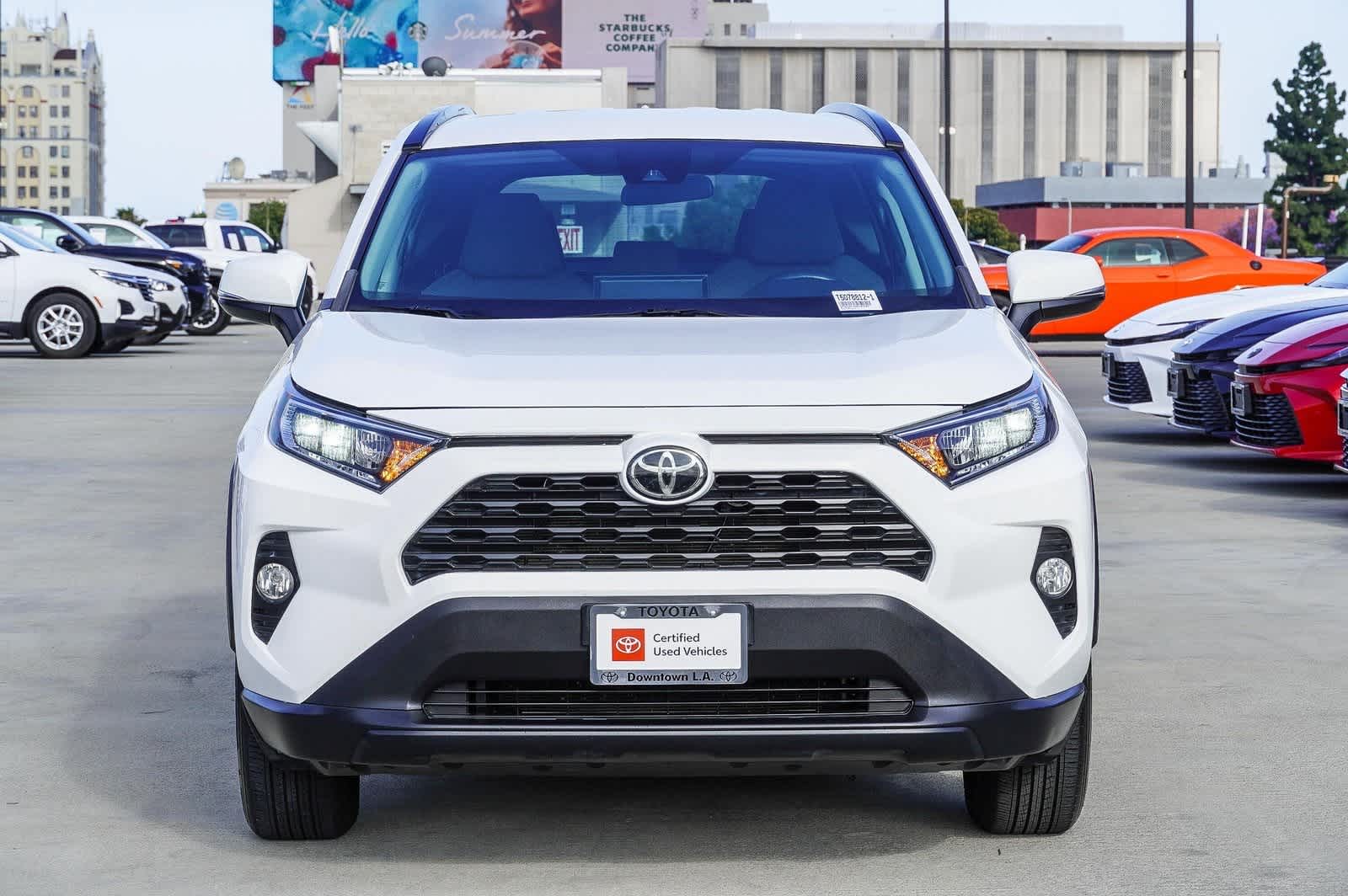 2021 Toyota RAV4 XLE 2