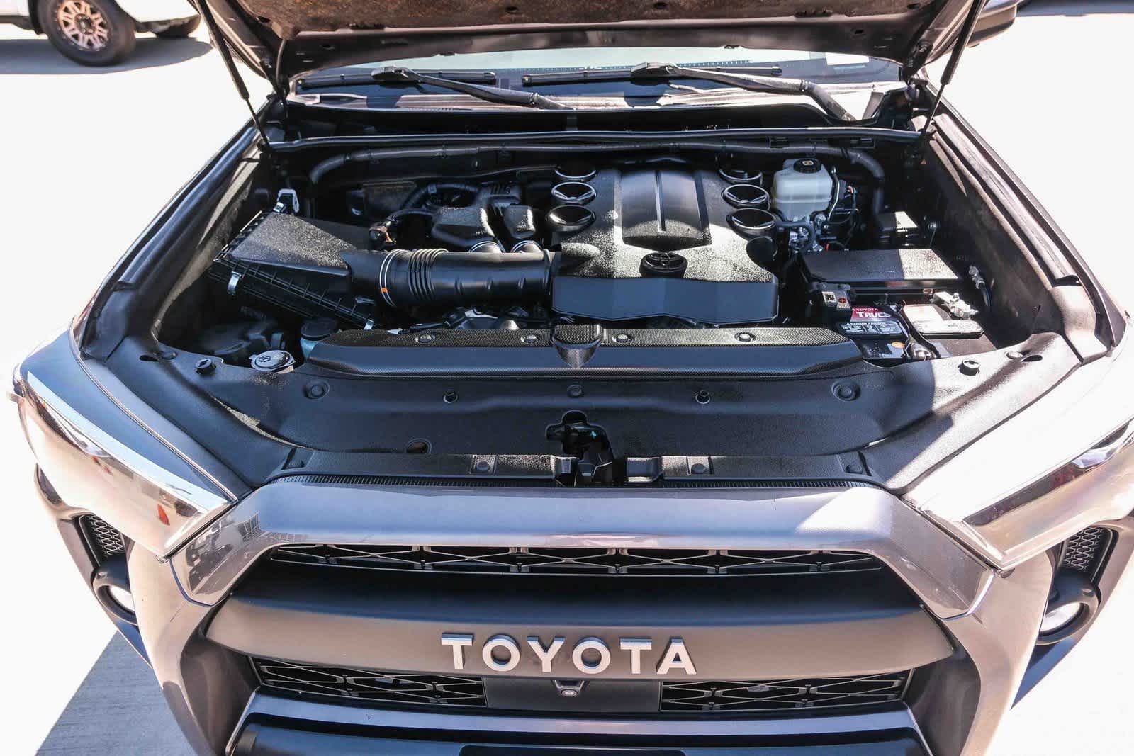 Thumbnail: 2022 Toyota 4Runner - 28