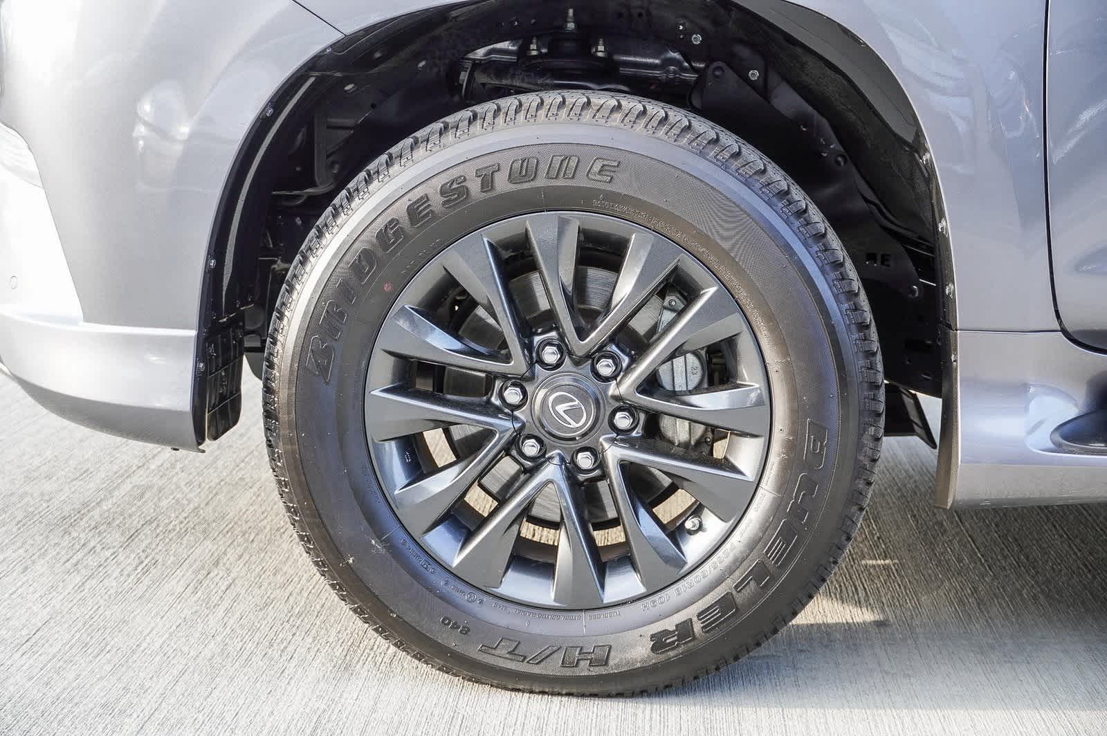 2023 Lexus GX 460 10