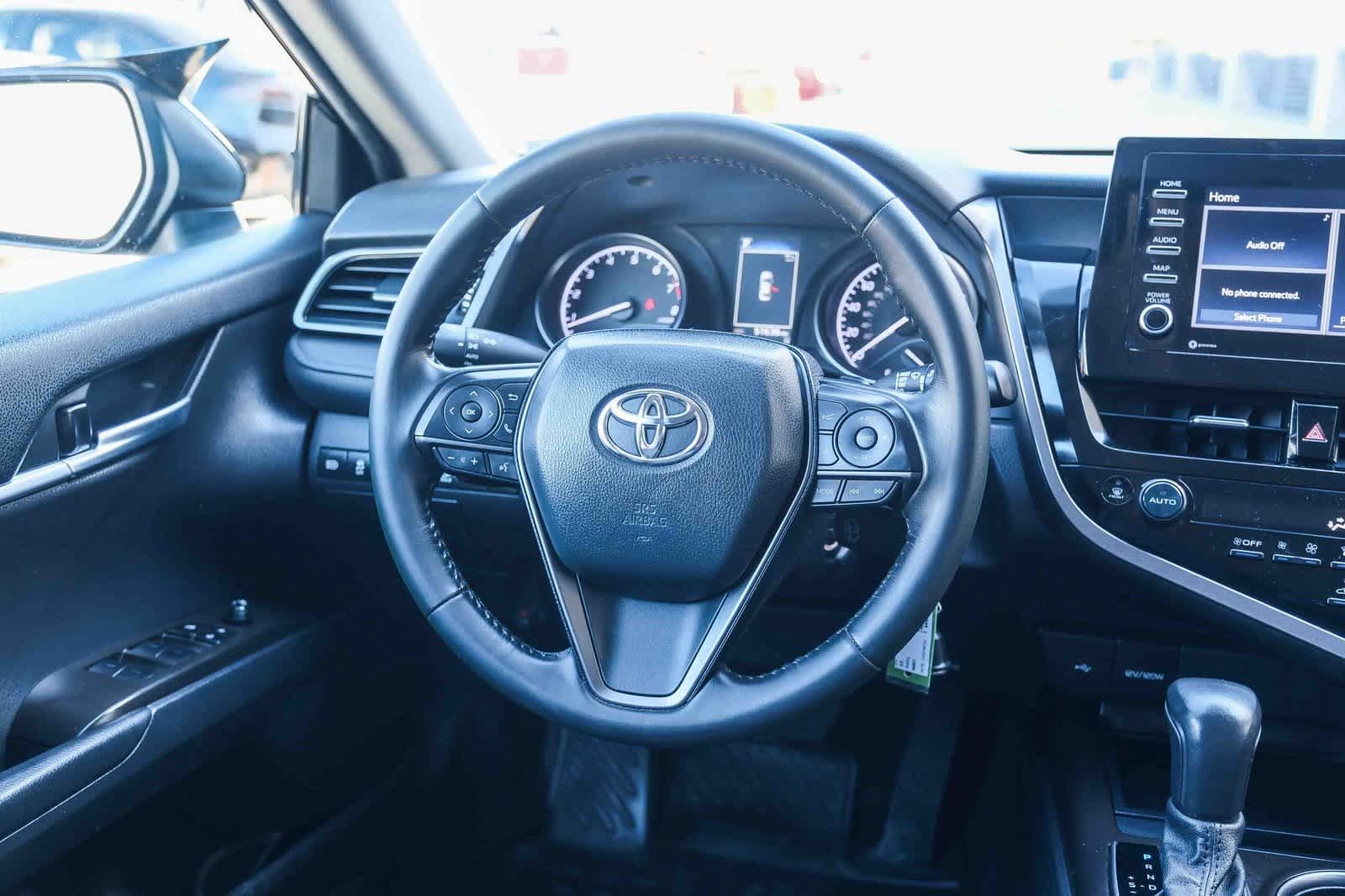 Thumbnail: 2023 Toyota Camry - 17