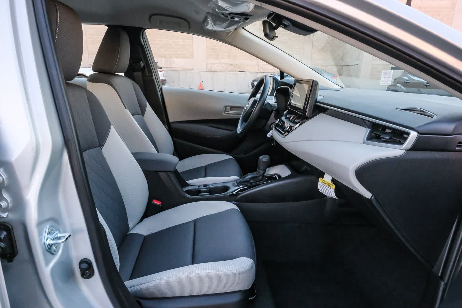 Thumbnail: 2025 Toyota Corolla - 17