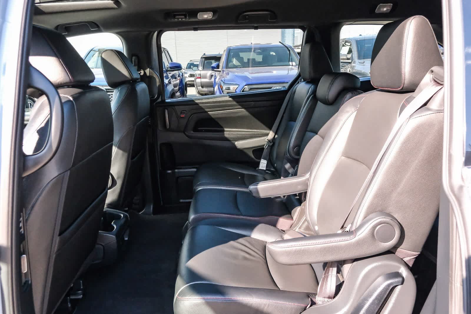 Thumbnail: 2023 Honda Odyssey - 18