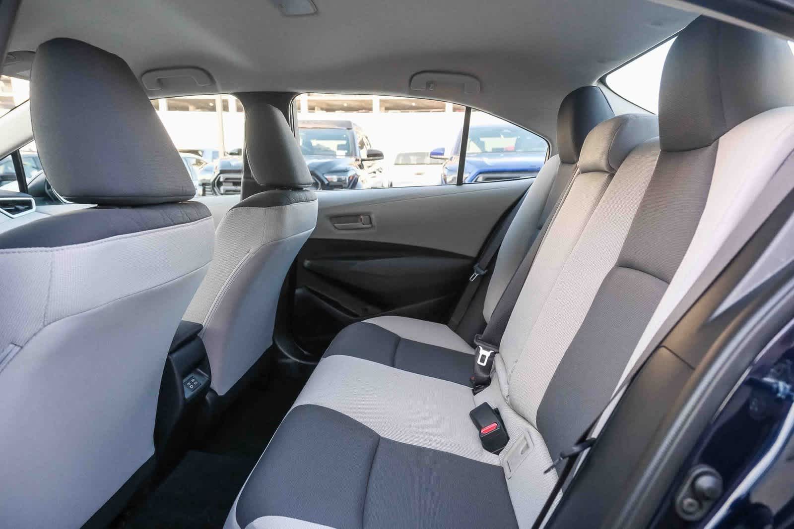 Thumbnail: 2025 Toyota Corolla - 17