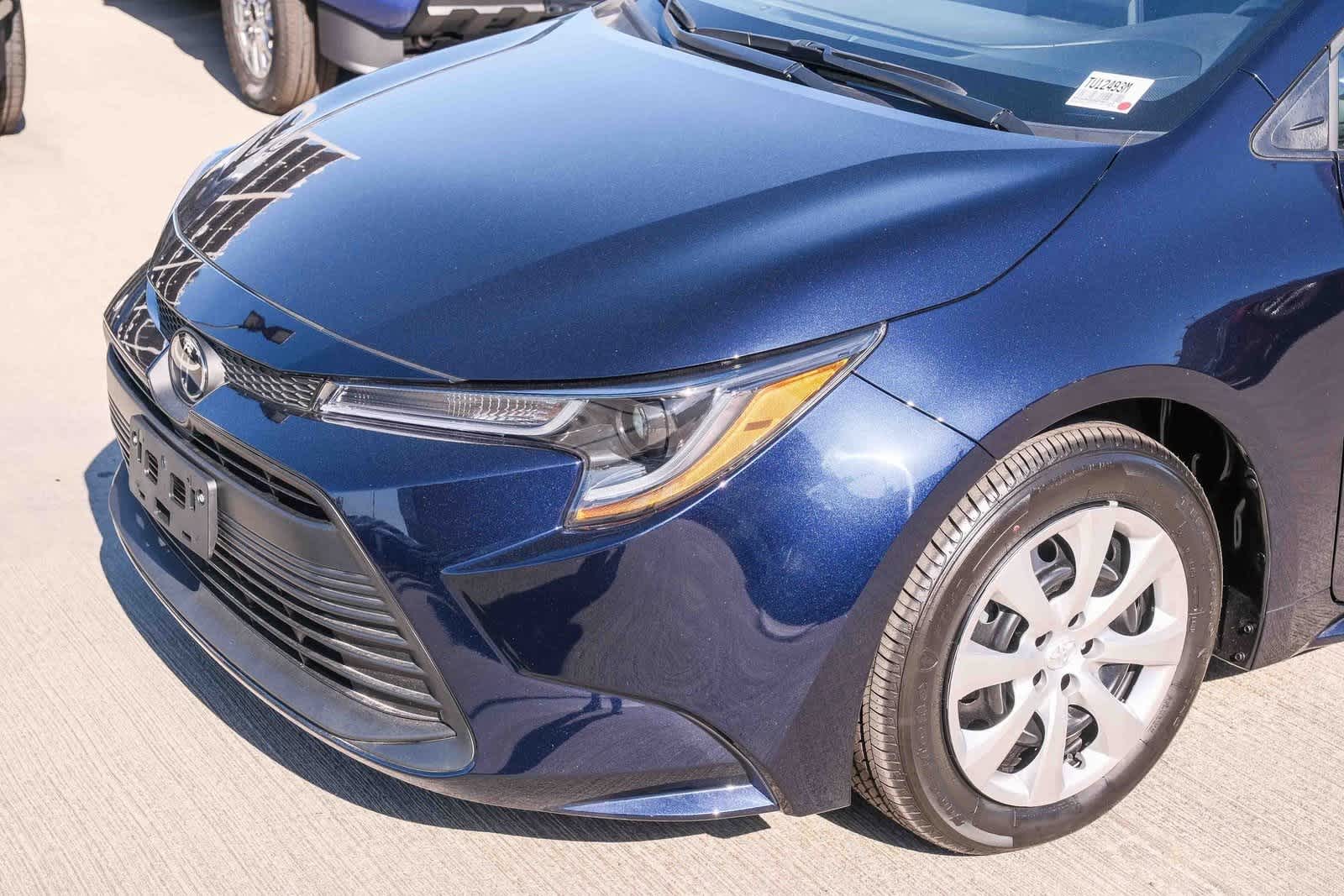 Thumbnail: 2025 Toyota Corolla - 12