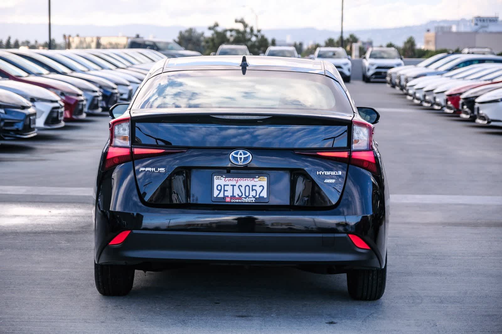 Thumbnail: 2022 Toyota Prius - 5