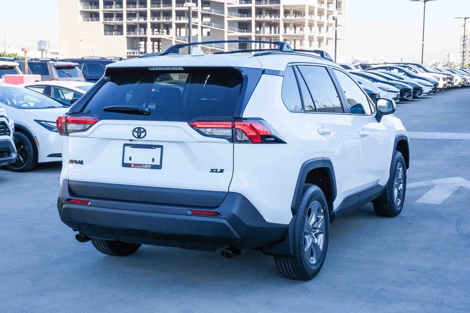 Thumbnail: 2025 Toyota RAV4 - 4