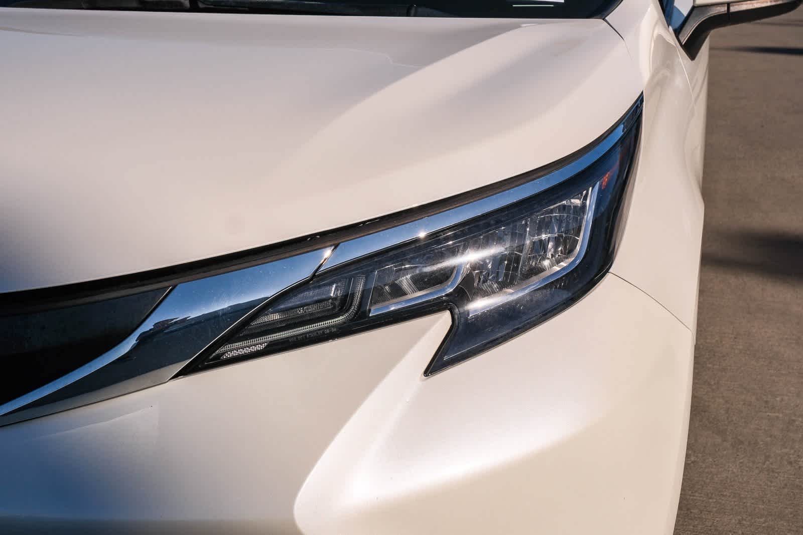 Thumbnail: 2021 Toyota Sienna - 11