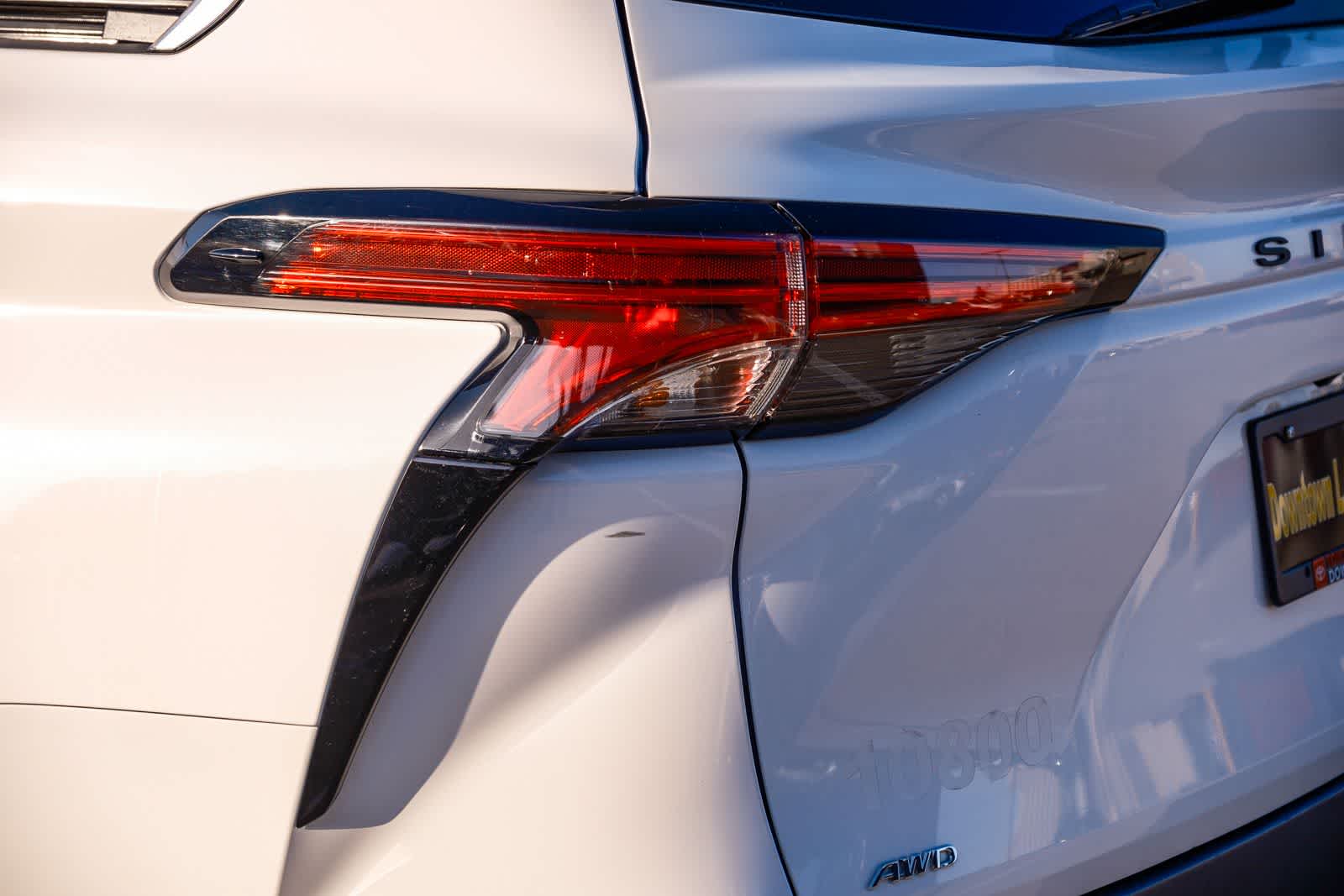 Thumbnail: 2021 Toyota Sienna - 7