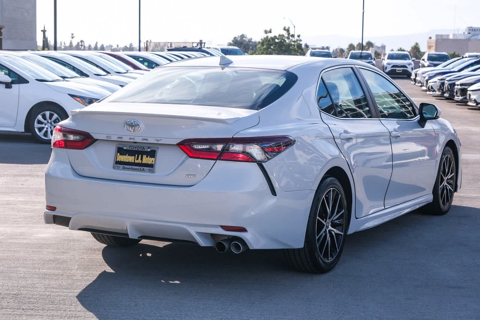 Thumbnail: 2022 Toyota Camry - 4