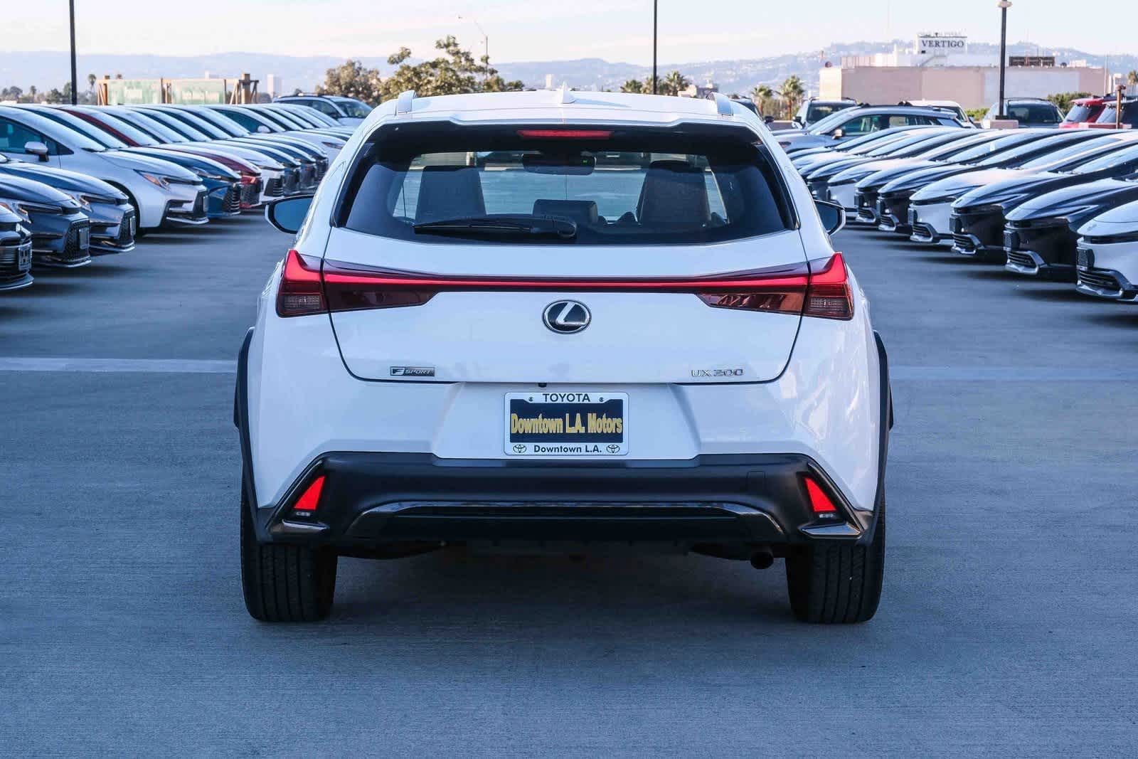 Thumbnail: 2019 Lexus UX - 5