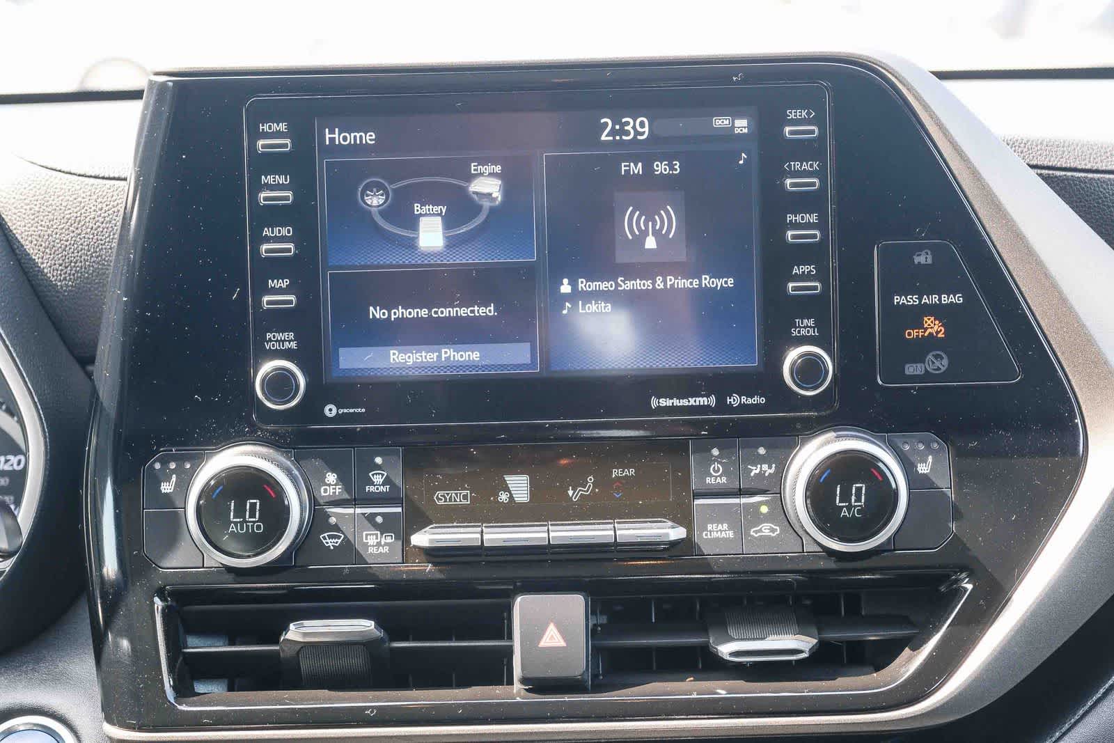 Thumbnail: 2021 Toyota Highlander - 15