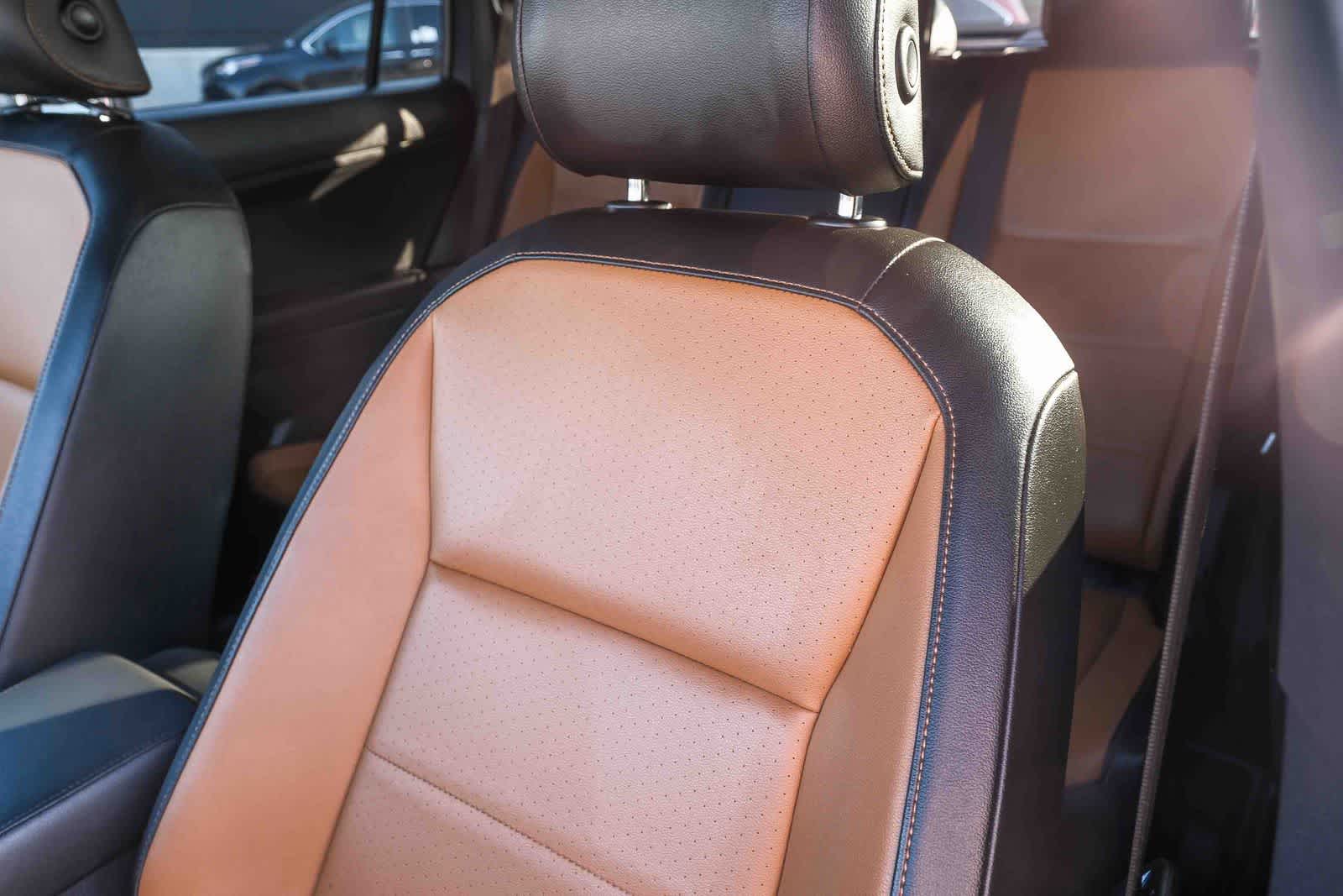 Thumbnail: 2018 Volkswagen Tiguan - 21