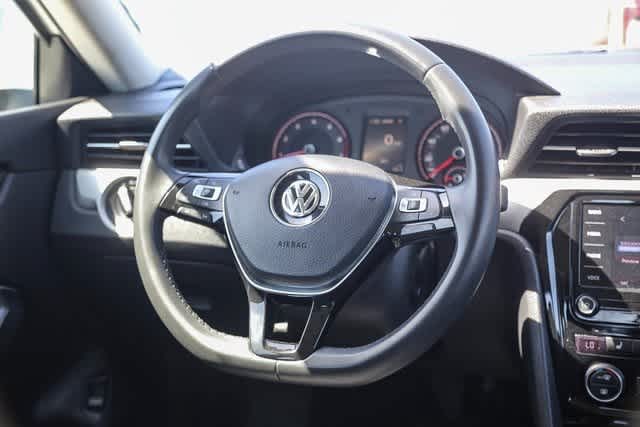 2021 Volkswagen Passat 2.0T 15