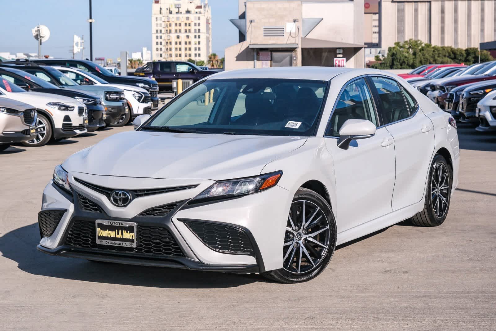 Thumbnail: 2022 Toyota Camry - 1