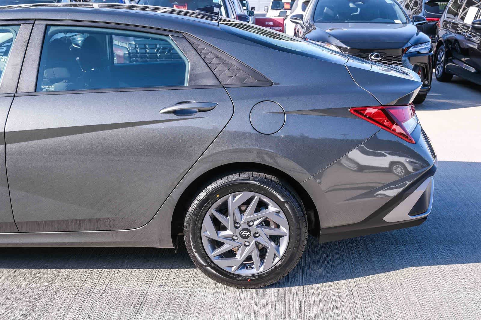 Thumbnail: 2024 Hyundai Elantra - 8